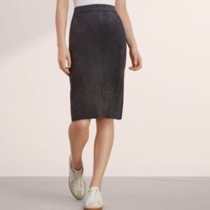 NWT Aritzia Wilfred free suede lis skirt